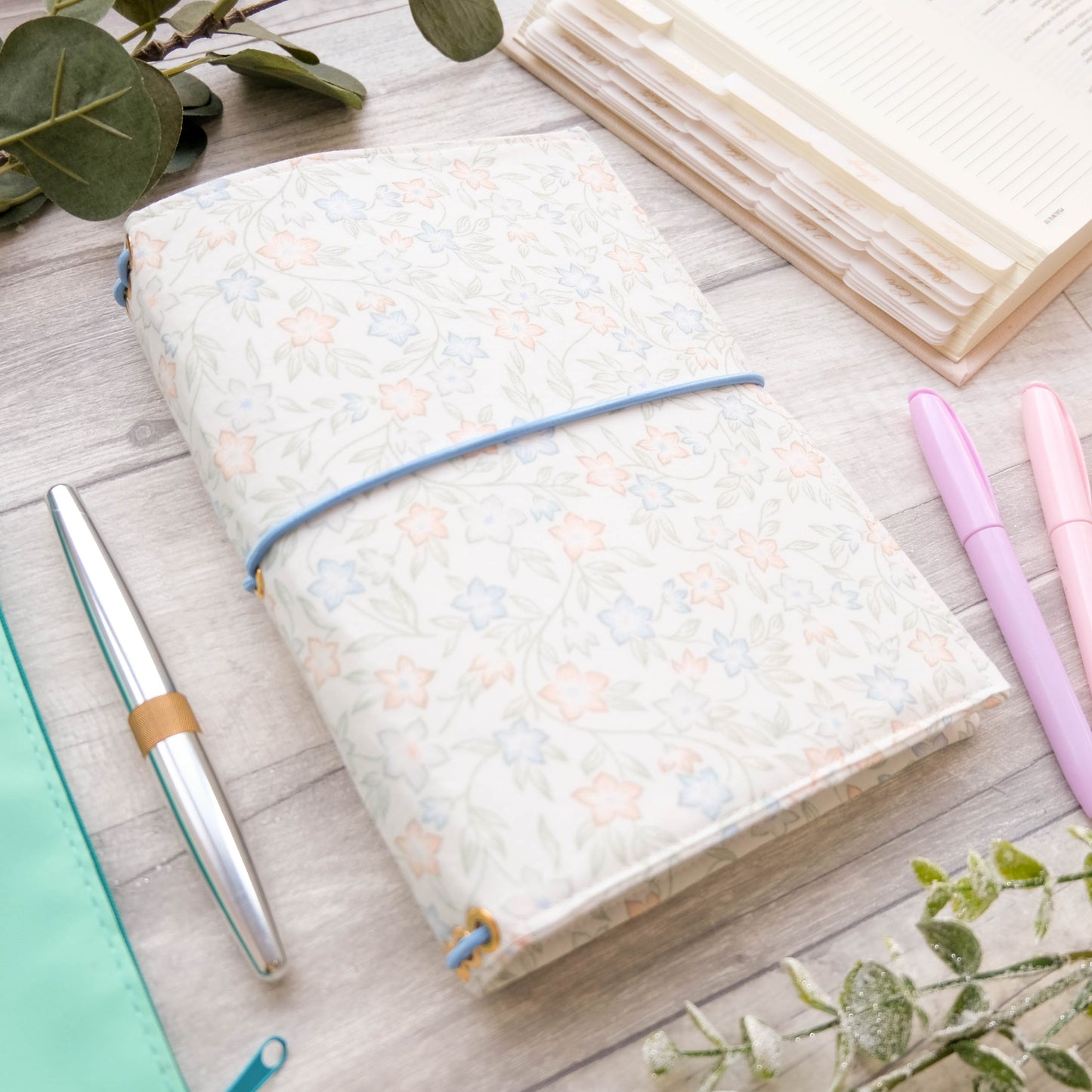 Vintage Ditsy Daisy Travelers Journal Cover - A5 Journal Cover Prayer - Prayer Journal