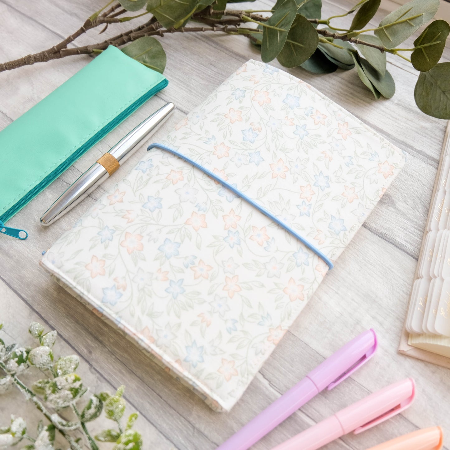 Vintage Ditsy Daisy Travelers Journal Cover - A5 Journal Cover Prayer - Prayer Journal